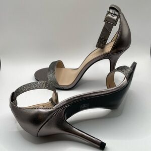 Pelle Moda Evening Stiletto Sandal Kacey Pewter 6M